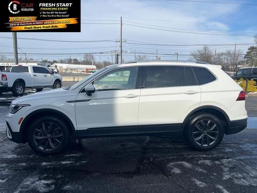 2022 Volkswagen Tiguan 2.0T SE