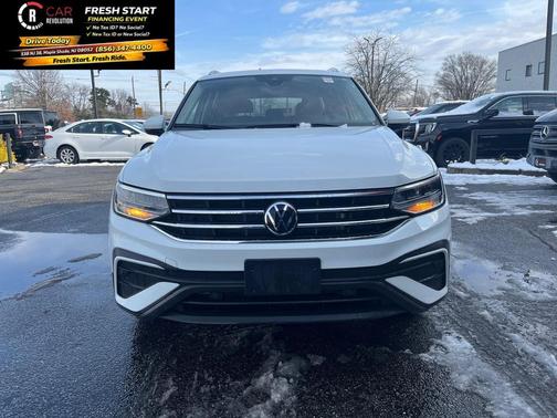 2022 Volkswagen Tiguan 2.0T SE