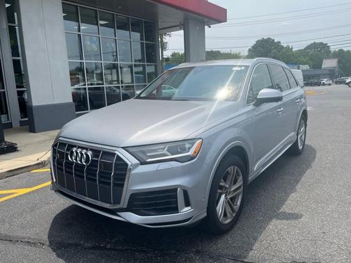 2022 Audi Q7 55 Premium