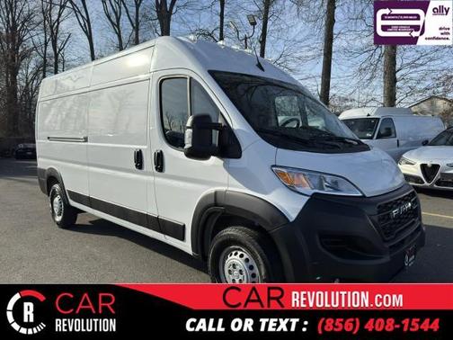 White 2025 RAM ProMaster 2500 High Roof