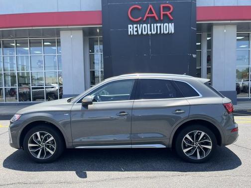 2023 Audi Q5 45 S line Premium Plus
