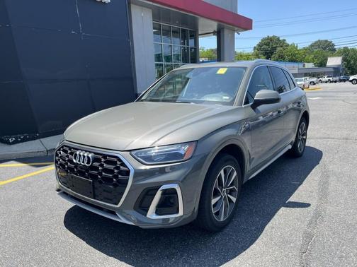 2023 Audi Q5 45 S line Premium Plus