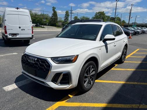 2022 Audi Q5 45 S line Premium Plus