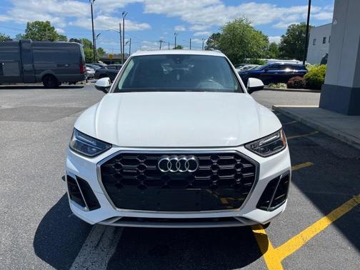 2022 Audi Q5 45 S line Premium Plus