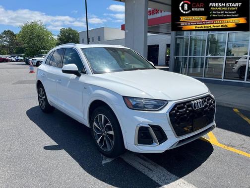 2022 Audi Q5 45 S line Premium Plus
