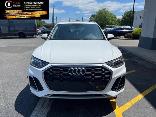 2022 Audi Q5 45 S line Premium Plus
