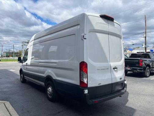 2022 Ford Transit-250 Base