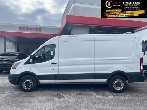 2022 Ford Transit-250 T250 MED ROOF