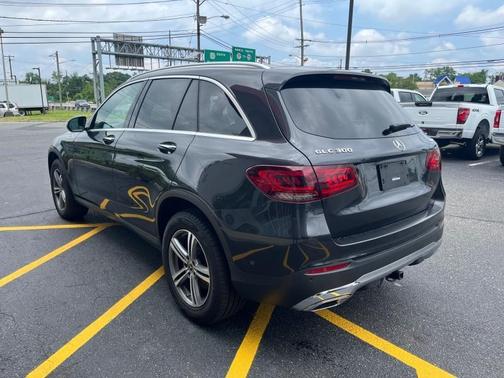 2021 Mercedes-Benz GLC 300 Base 4MATIC
