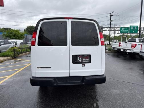 2022 Chevrolet Express 3500 LS