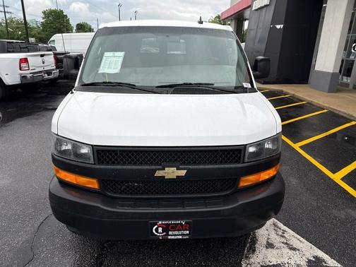 2022 Chevrolet Express 3500 LS