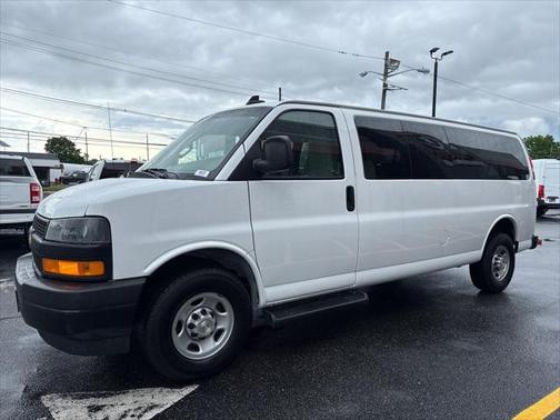 2022 Chevrolet Express 3500 LS