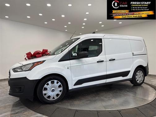 White 2022 Ford Transit Connect XL