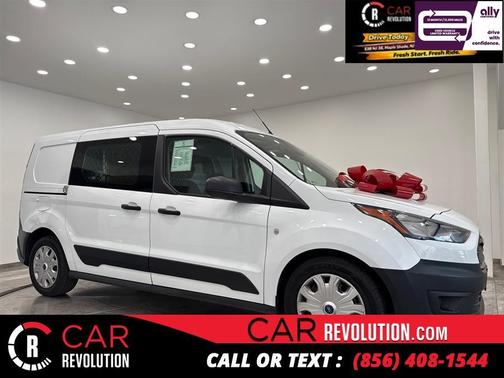 White 2022 Ford Transit Connect XL