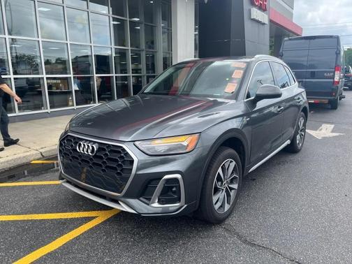 2022 Audi Q5 45 S line quattro Premium