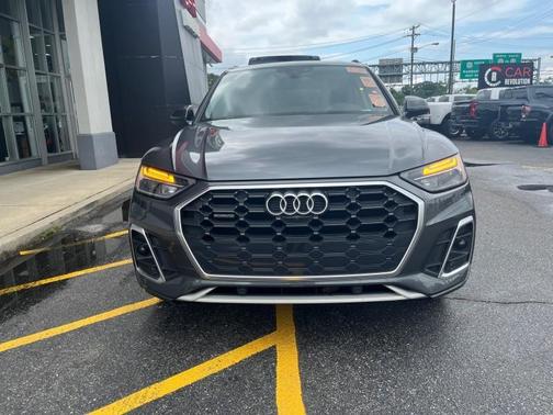 2022 Audi Q5 45 S line quattro Premium