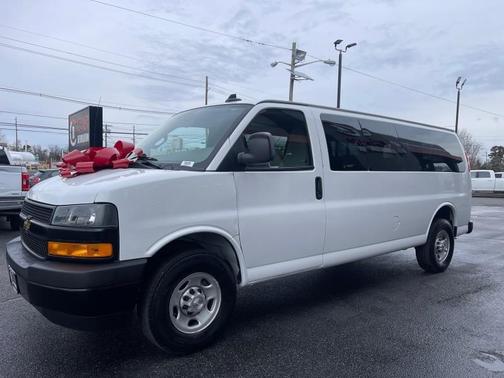 2023 Chevrolet Express 3500 LS