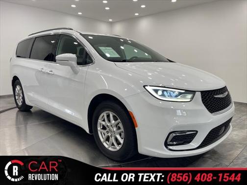 2022 Chrysler Pacifica Touring-L