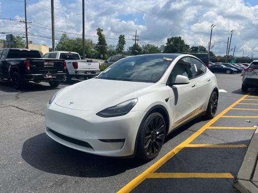 2023 Tesla Model Y Performance
