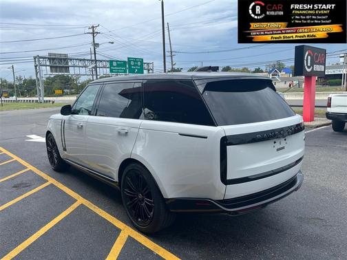 Fuji White 2022 Land Rover Range Rover SE LWB 7