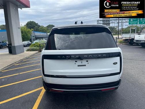 Fuji White 2022 Land Rover Range Rover SE LWB 7