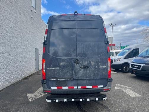 2021 Mercedes-Benz Sprinter 2500 HR EXT 170 GAS