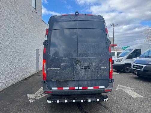 2021 Mercedes-Benz Sprinter 2500 HR EXT 170 GAS