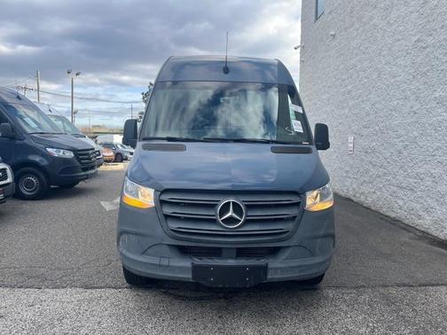 2021 Mercedes-Benz Sprinter 2500 HR EXT 170 GAS