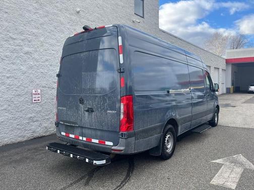 2021 Mercedes-Benz Sprinter 2500 HR EXT 170 GAS