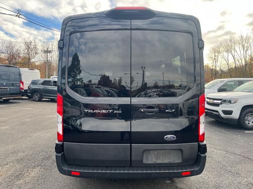 2022 Ford Transit-350 XL