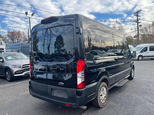 2022 Ford Transit-350 XL