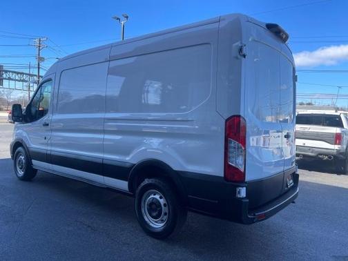 2023 Ford Transit-250