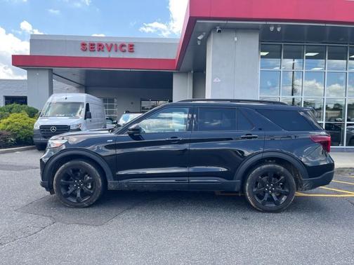 2023 Ford Explorer ST-Line