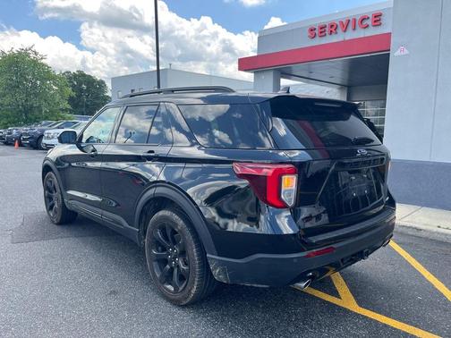 2023 Ford Explorer ST-Line