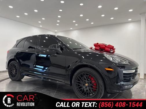 2016 Porsche Cayenne GTS