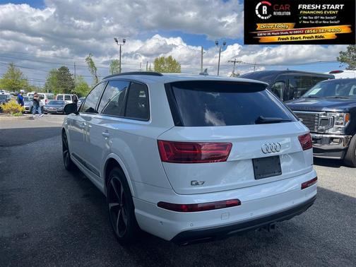 Glacier White Metallic 2019 Audi Q7 55 Prestige