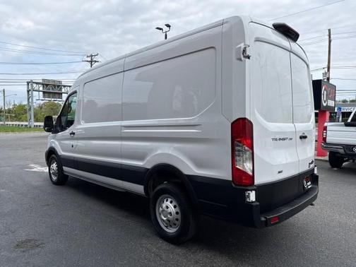 2023 Ford Transit-250