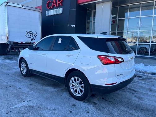 White 2021 Chevrolet Equinox LS