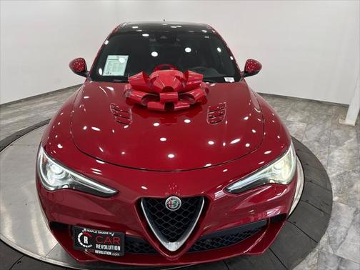 2018 Alfa Romeo Stelvio Quadrifoglio