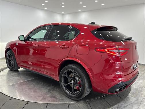 2018 Alfa Romeo Stelvio Quadrifoglio