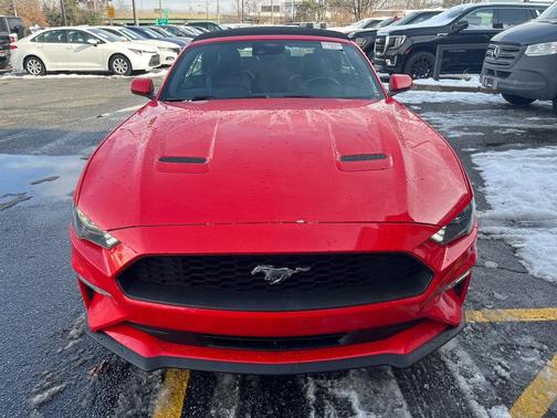 2022 Ford Mustang EcoBoost Premium