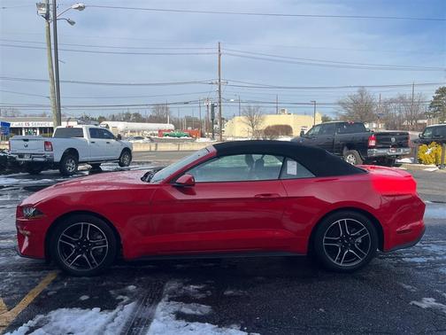 2022 Ford Mustang EcoBoost Premium