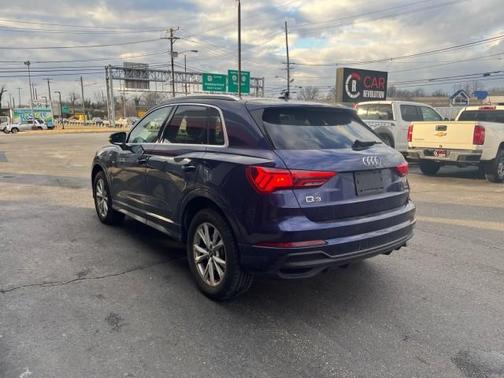2023 Audi Q3 45 S line Premium