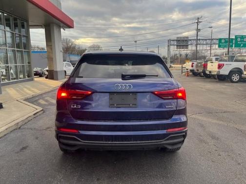 2023 Audi Q3 45 S line Premium