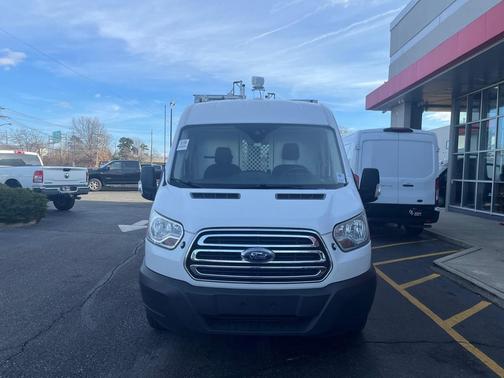 2019 Ford Transit-250 148 WB Medium Roof Cargo