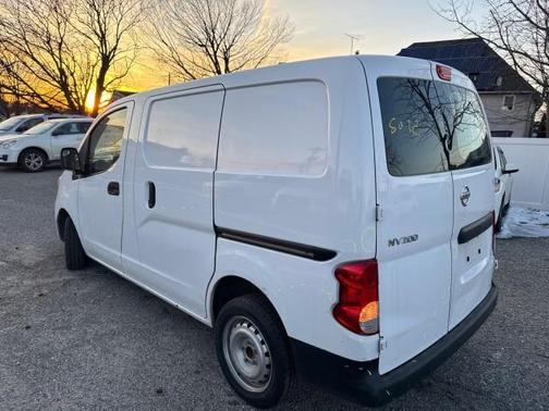 2021 Nissan NV200 S