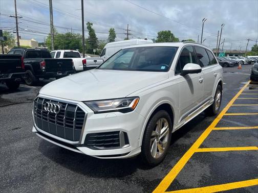 2023 Audi Q7 55 Premium Plus