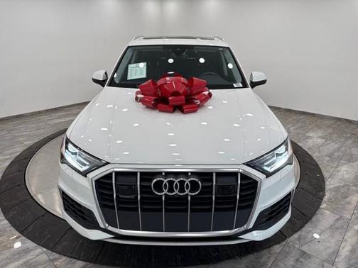 2023 Audi Q7 55 Premium Plus