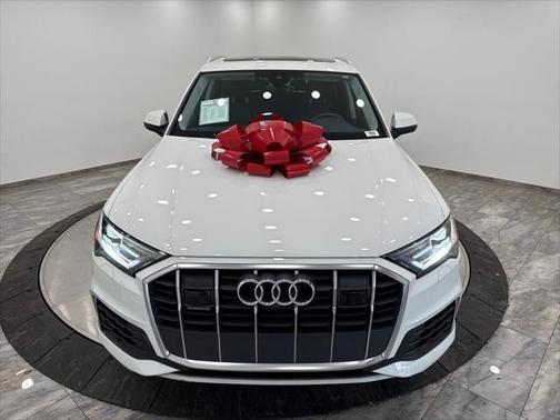 2023 Audi Q7 55 Premium Plus