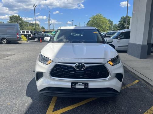2021 Toyota Highlander L